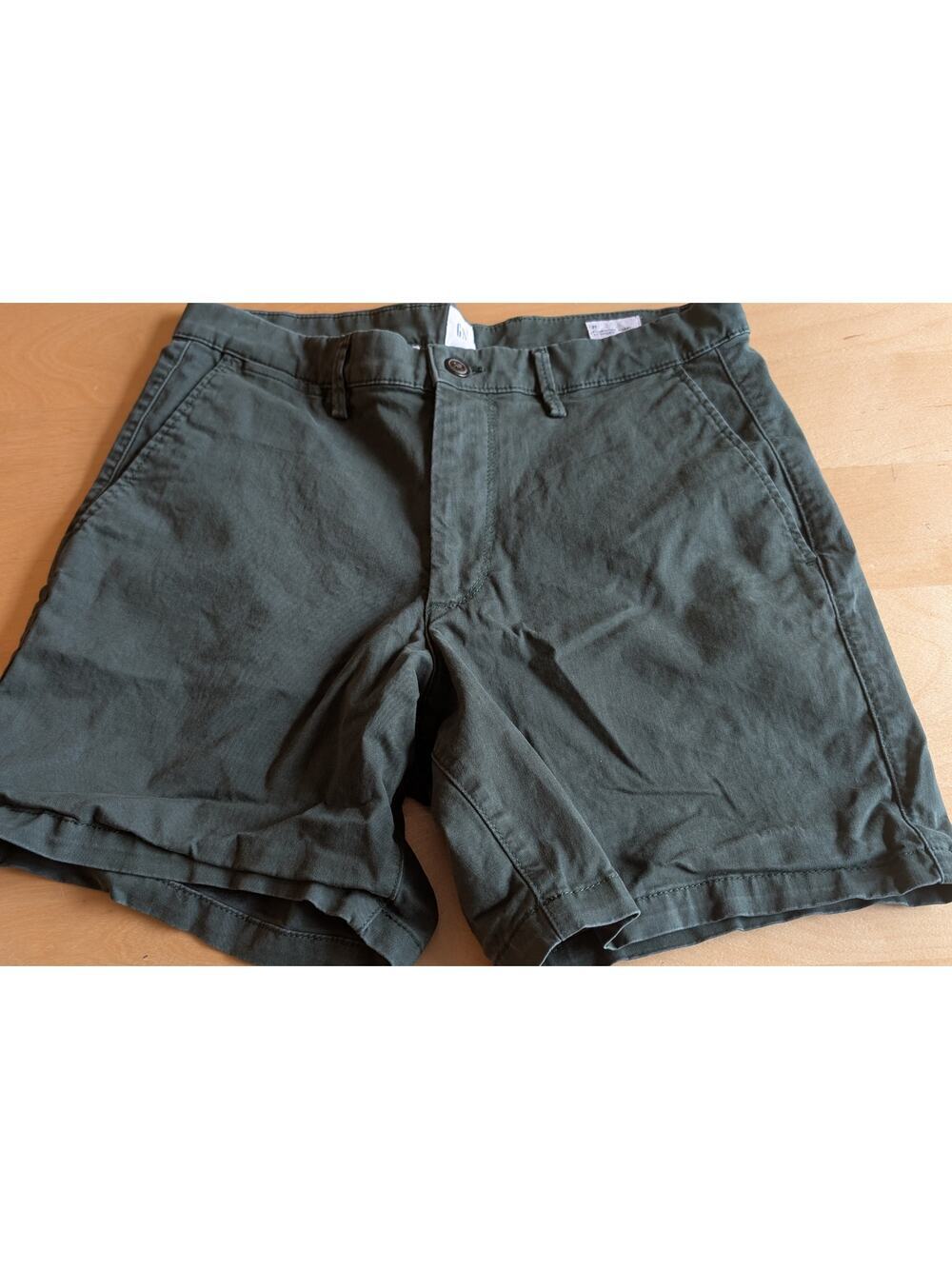 🏖️Mens 31 Gap Essential Khaki Shorts
